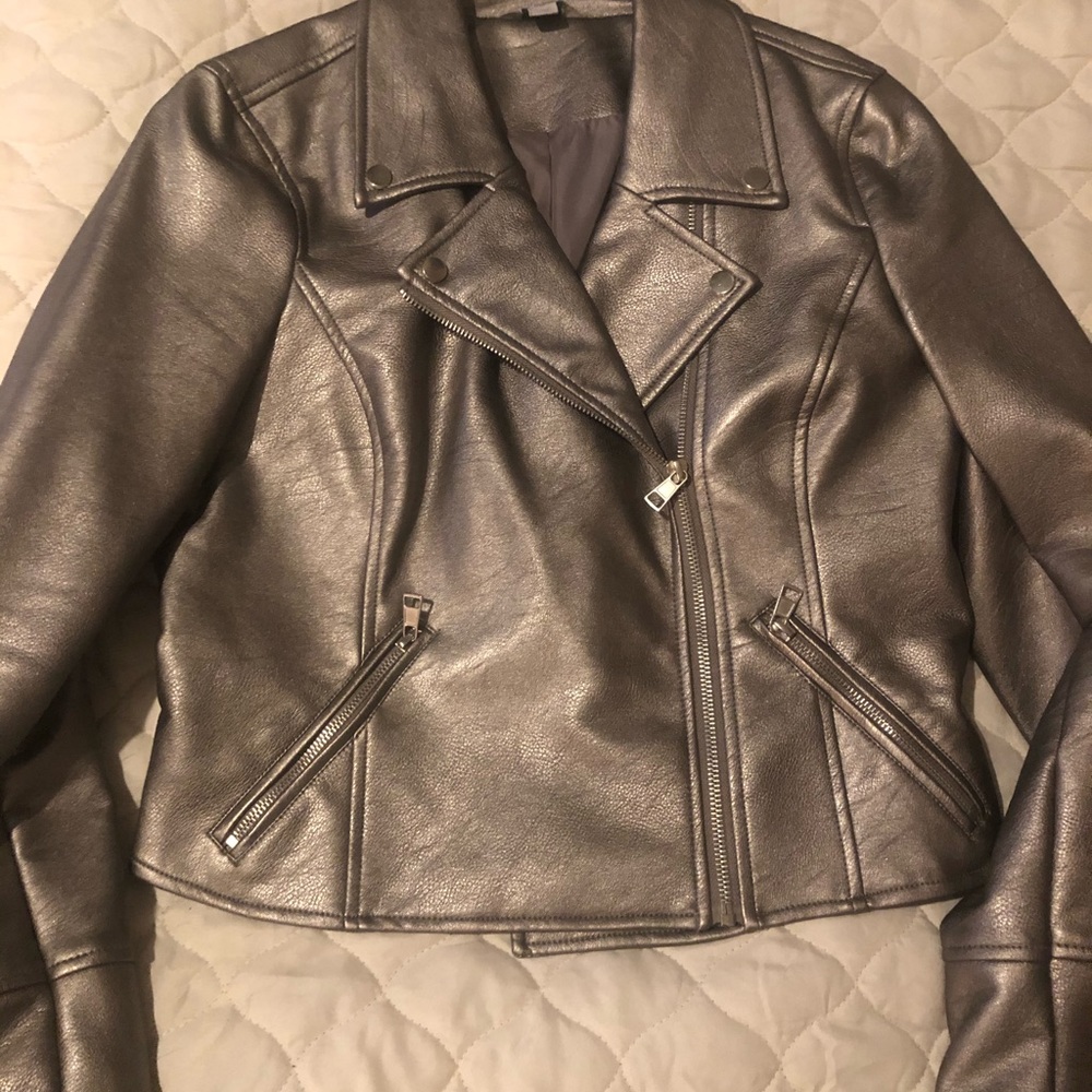 Women jacket - Picture 2 of 4